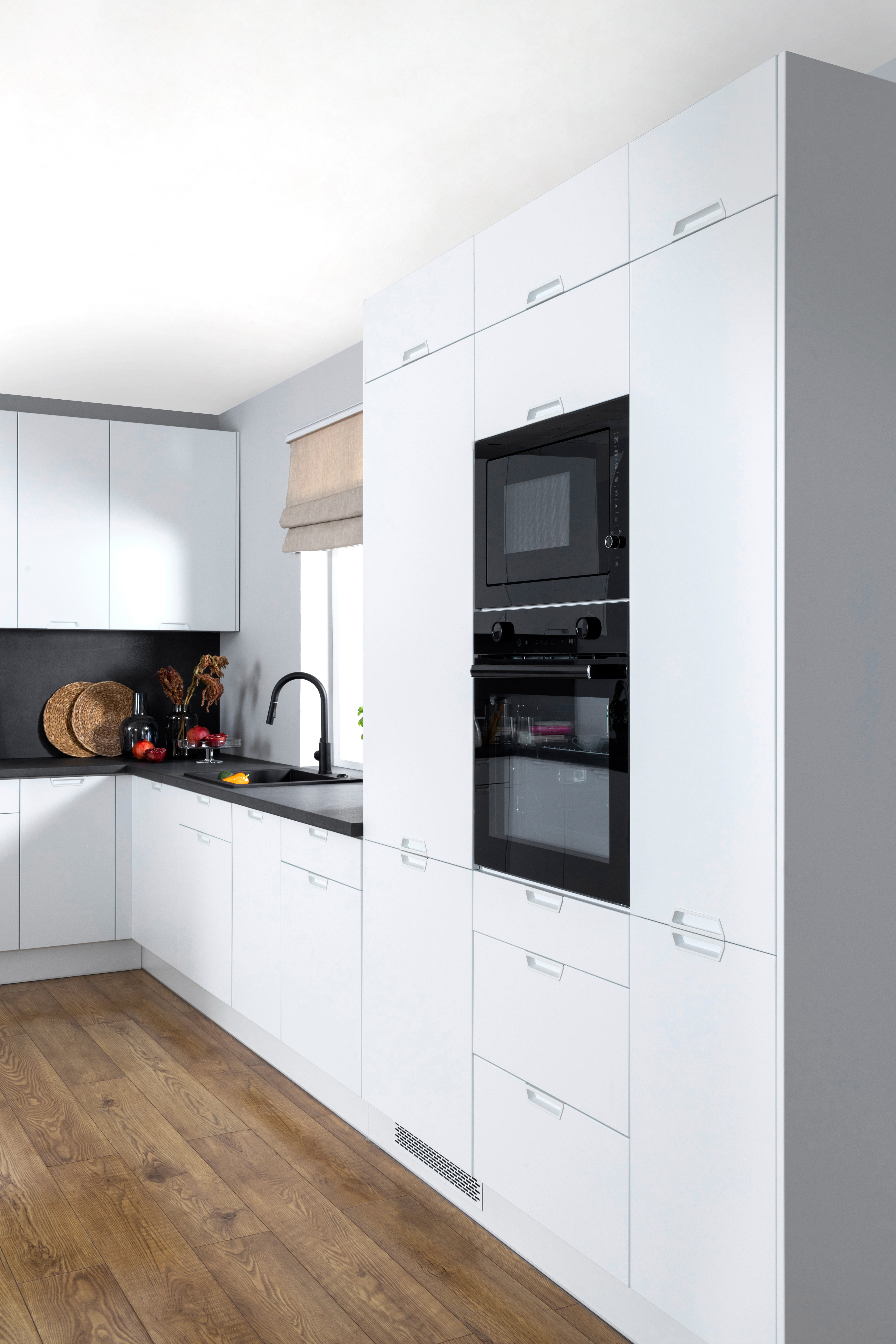 SILE weiß supermatt Modern Family Line gross 1