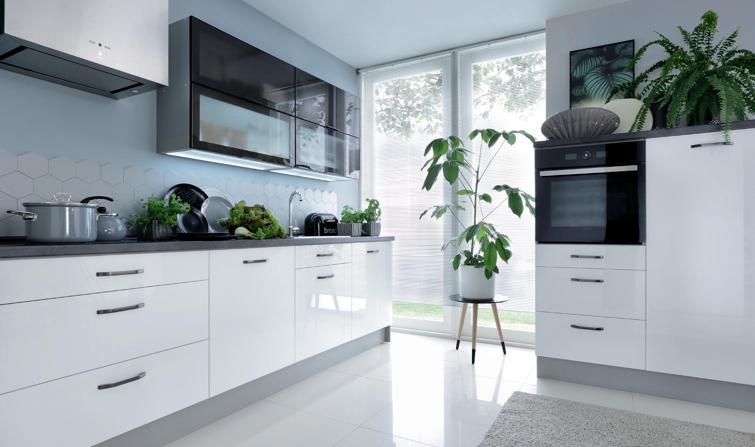 TOP WEISS (Hochglanz) Modern Family Line Galleriebild Gross