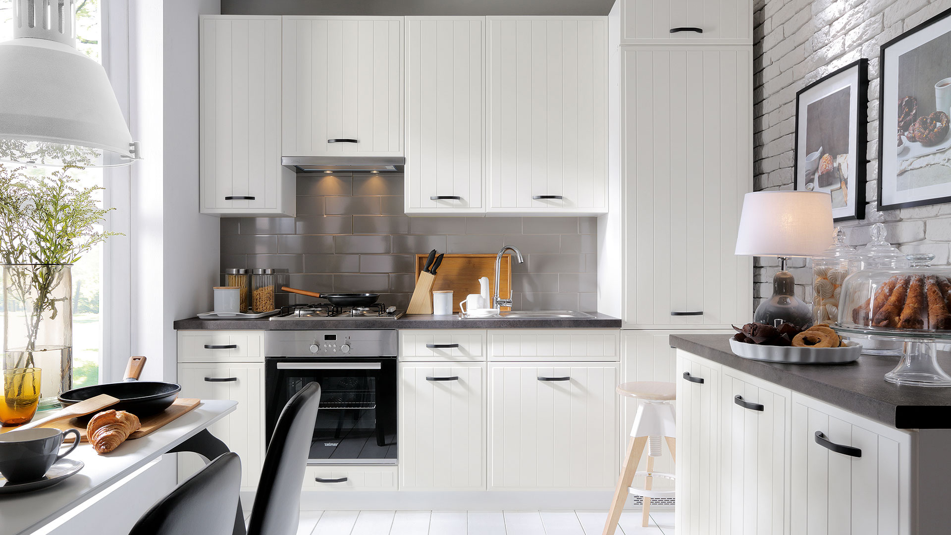 Kuche Domin Weiss Landhaus Kuchenkollektion Modern Family Line